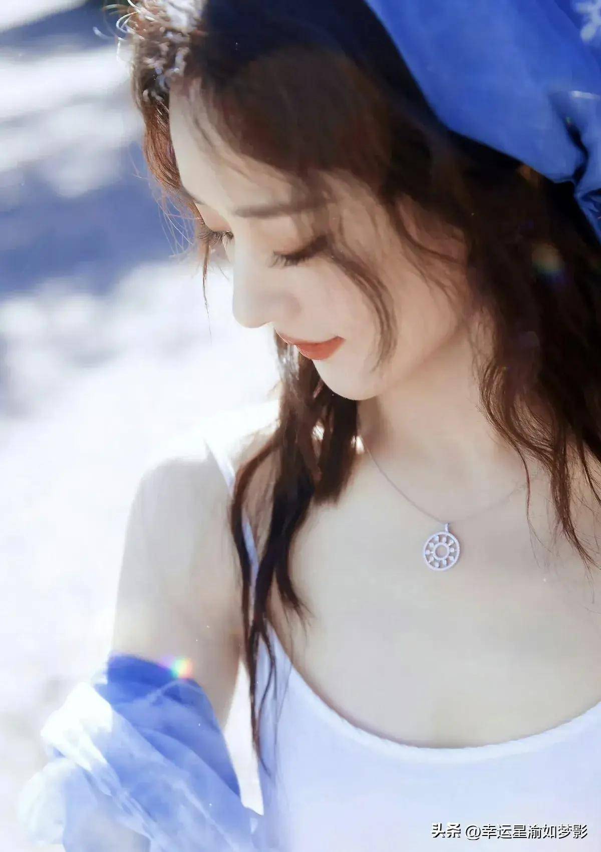 内娱新爆料? 赵丽颖 肖战 何炅杨幂 李沁 李现在 黄圣依