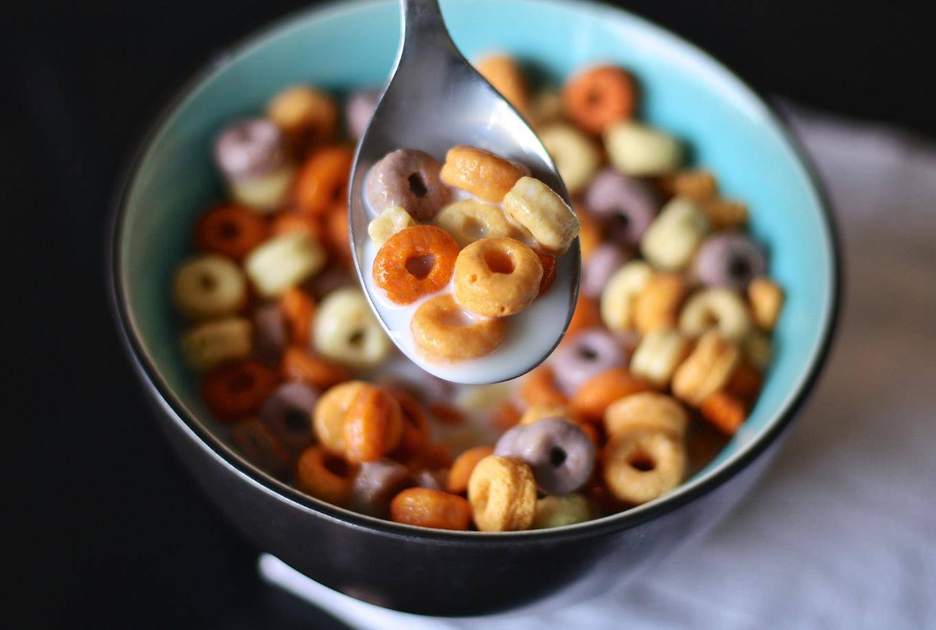 谷类食品是怎么成为典型的美国早餐的?揭开美国麦片的"上位"史