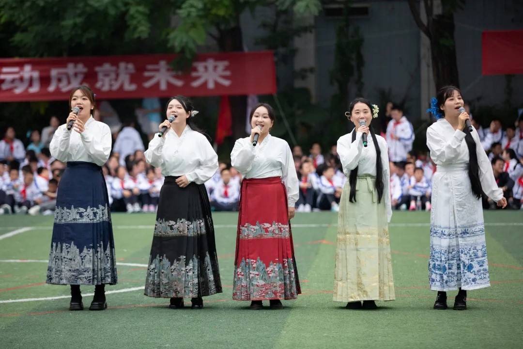 成都女子中学图片