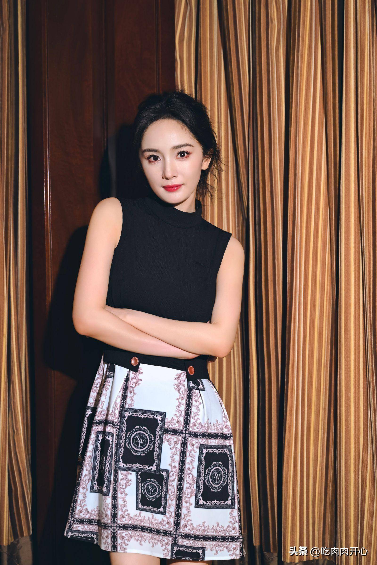 杨幂vogue秀场"枸杞风波",背后是顶级心态的较量