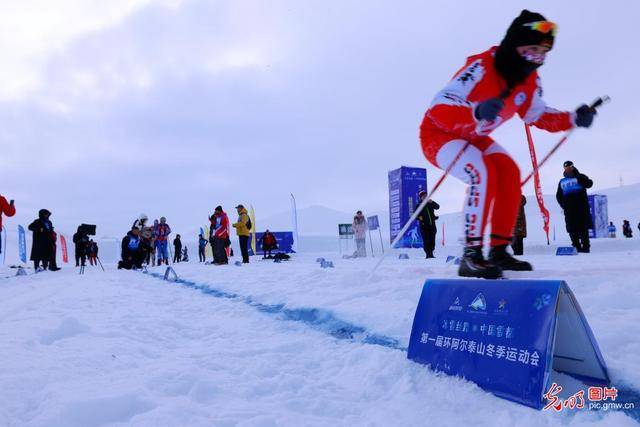 入冬前 新疆“亚洲顶级”滑雪场被拍卖1元