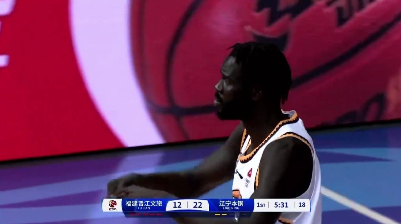 CBA常规赛：辽宁队伤病满营，对阵福建队上半场战况胶着