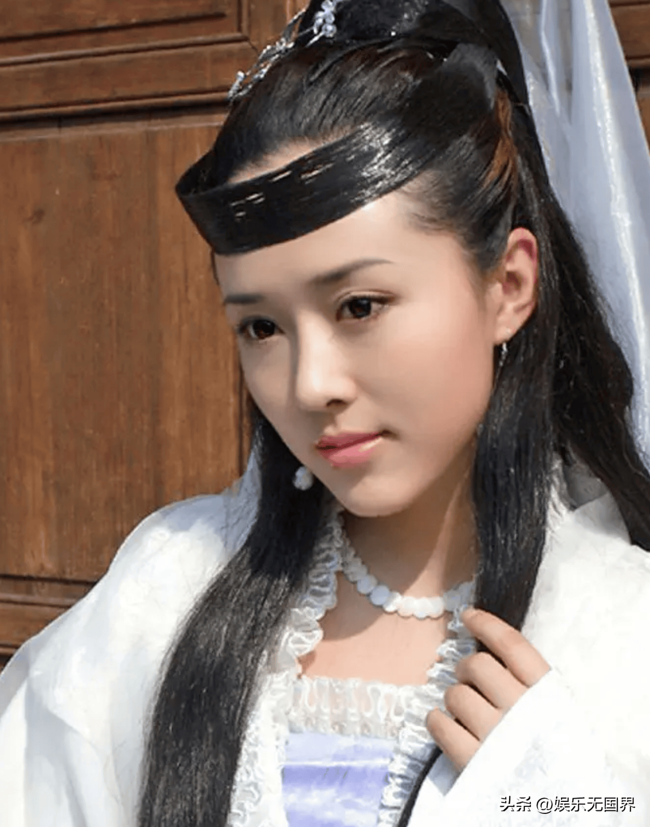 《花季·雨季》获得第4届中国电影华表奖最佳新人奖;2005年,参演cctv8