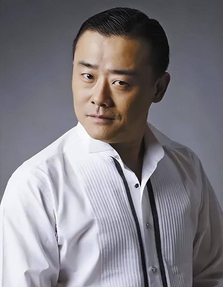 事实证明,"消失"7年的周立波,现在已经踏上了一条"不归路"