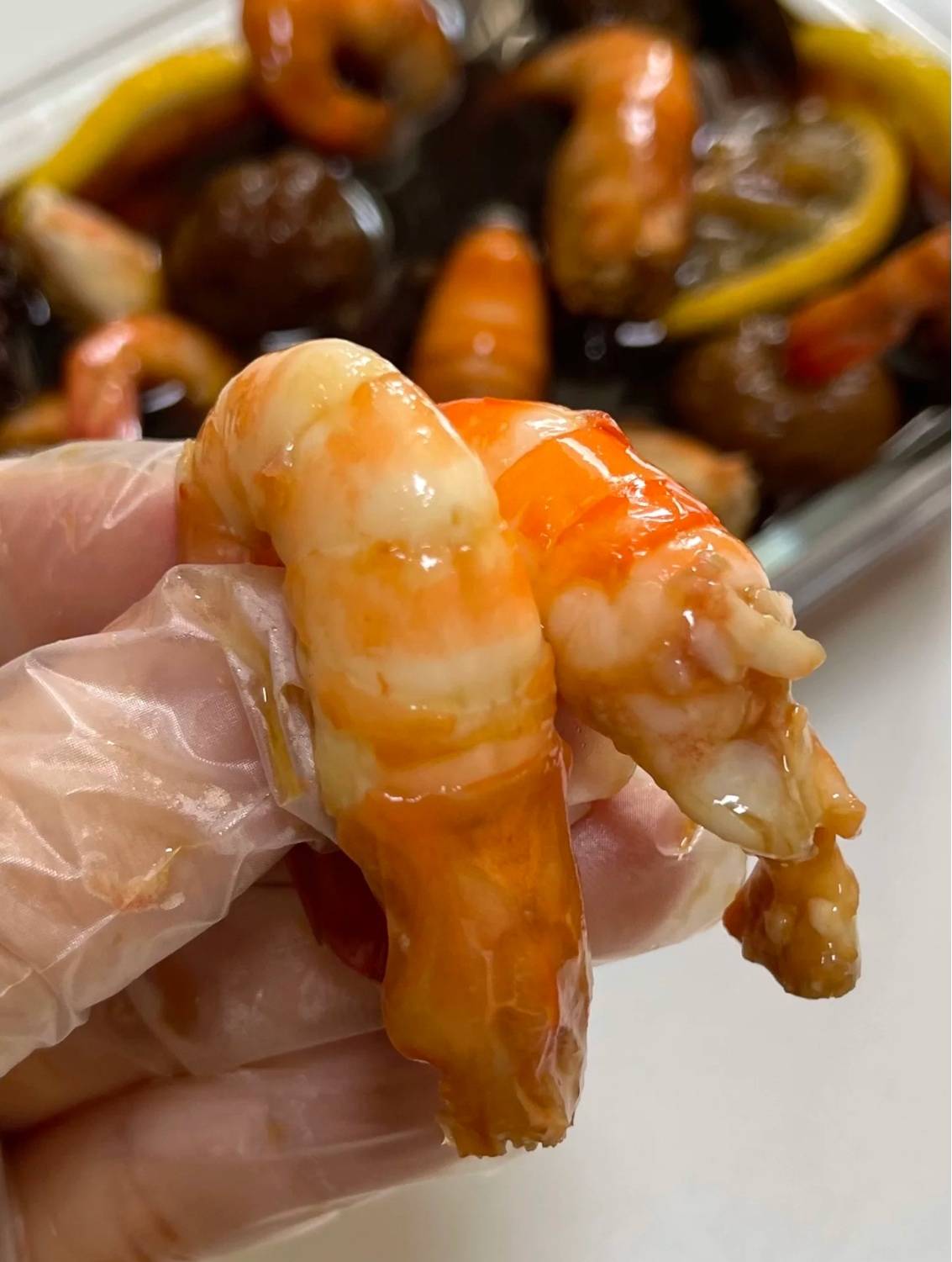 花雕熟醉罗氏虾:东方韵味的奢华海鲜盛宴