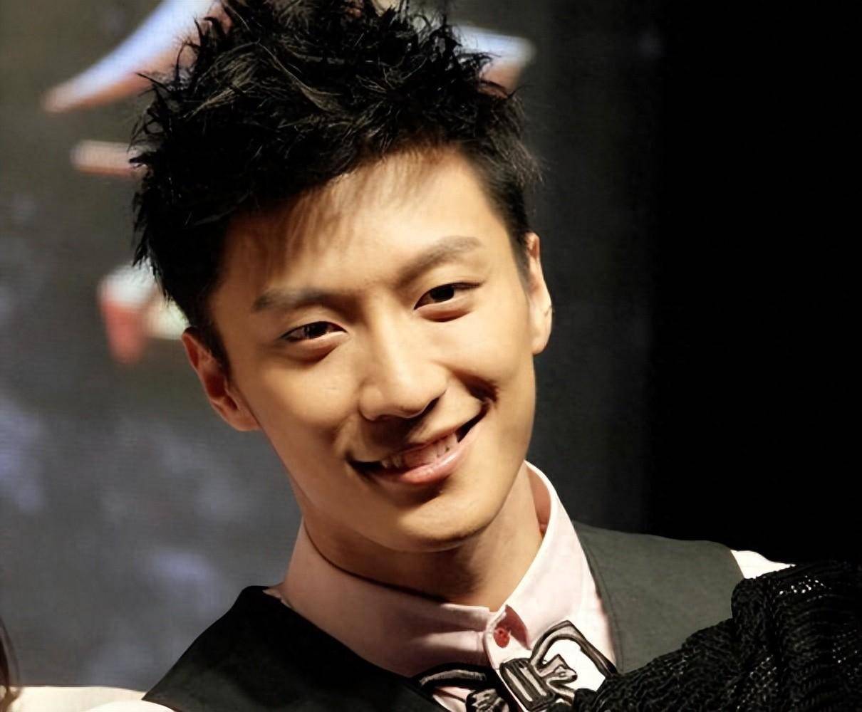 乔任梁去世8年后,父母终于讲出真相,原来当初害他的人一直都在