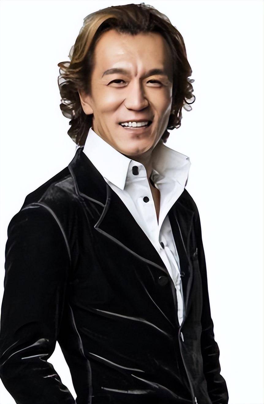 李咏:时隔5年死因被揭开,不是去美国享福,而是怕年迈父母担心