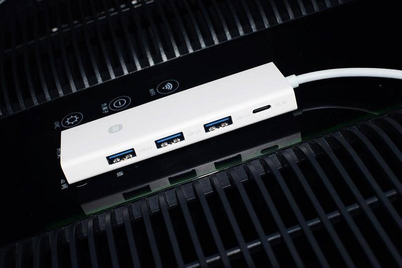 极致扩展与便利体验 小米四合一双头分线器