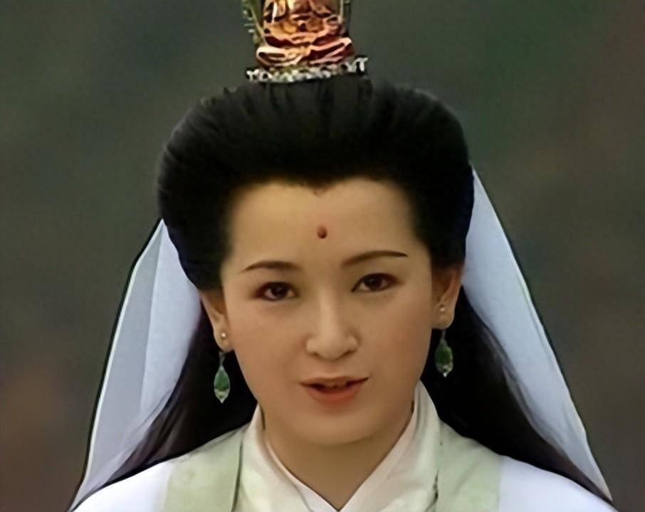 女星龚慈恩:情断黄日华,两任丈夫"背叛"她,60岁坚强优雅