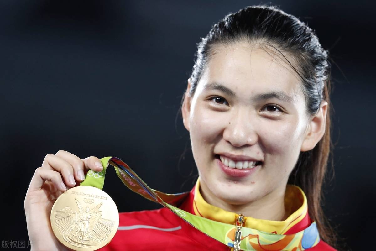 据了解,郑姝音目前在苏州大学任教,教授跆拳道运动