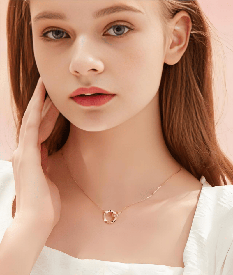 抛弃半永久式的"颈纹项链",润致格格针提升颈部美感