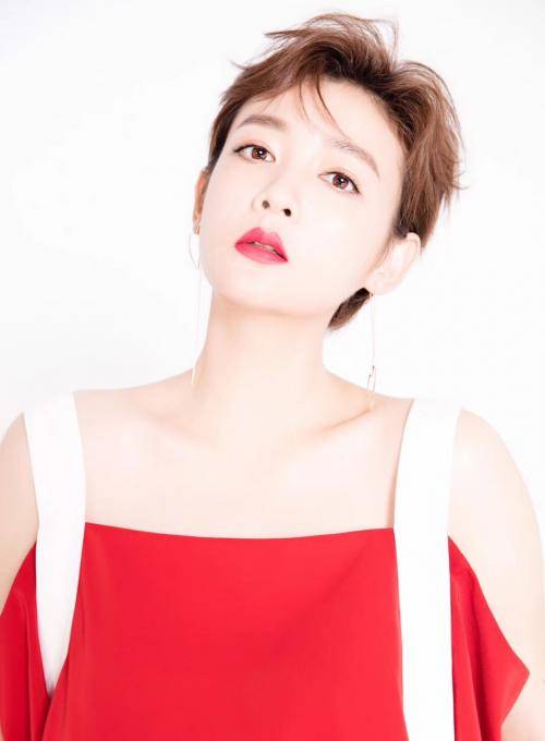 她长得漂亮,演技好,出道23年低调没绯闻,却因男人名字不温不火_崔波