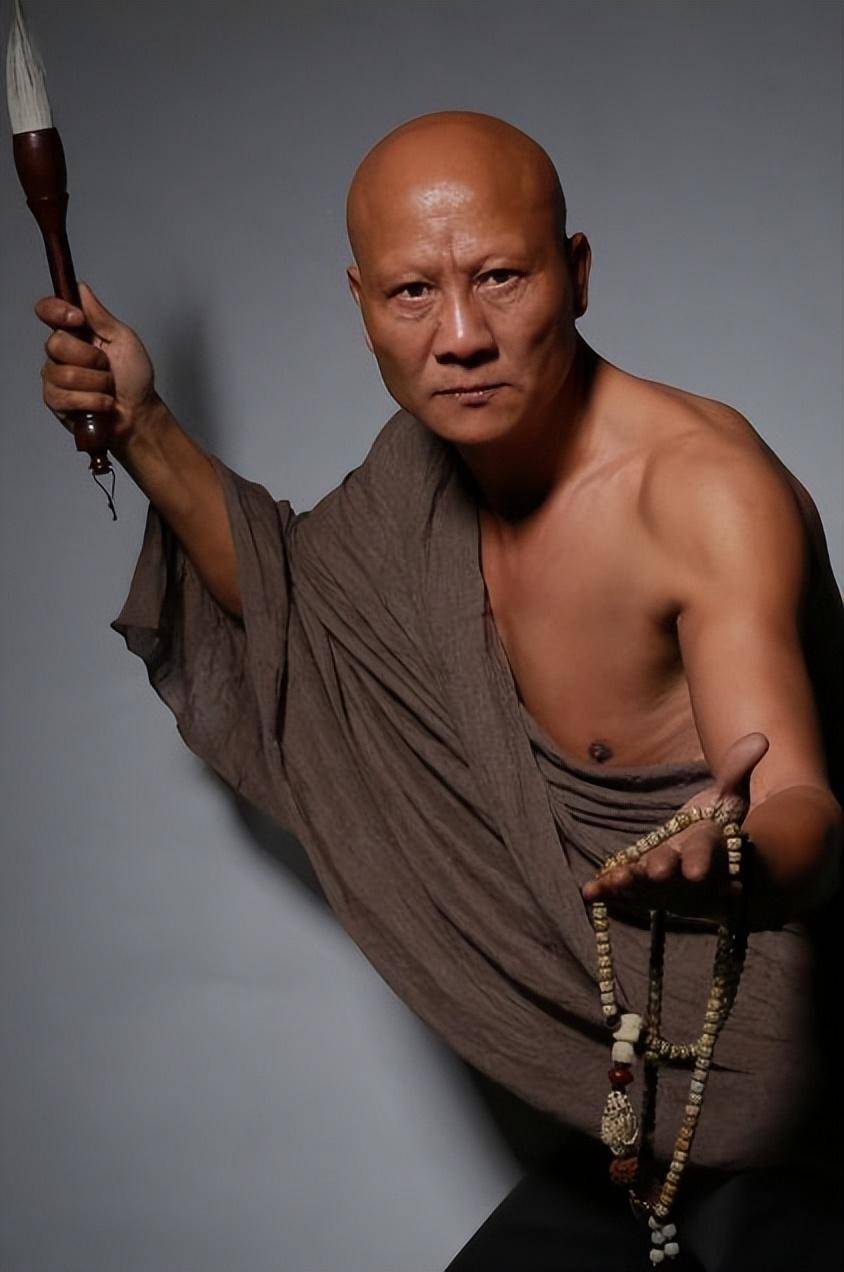17岁服药中毒成秃鹰的计春华,2018年生忍疼痛150天走到生命尽头