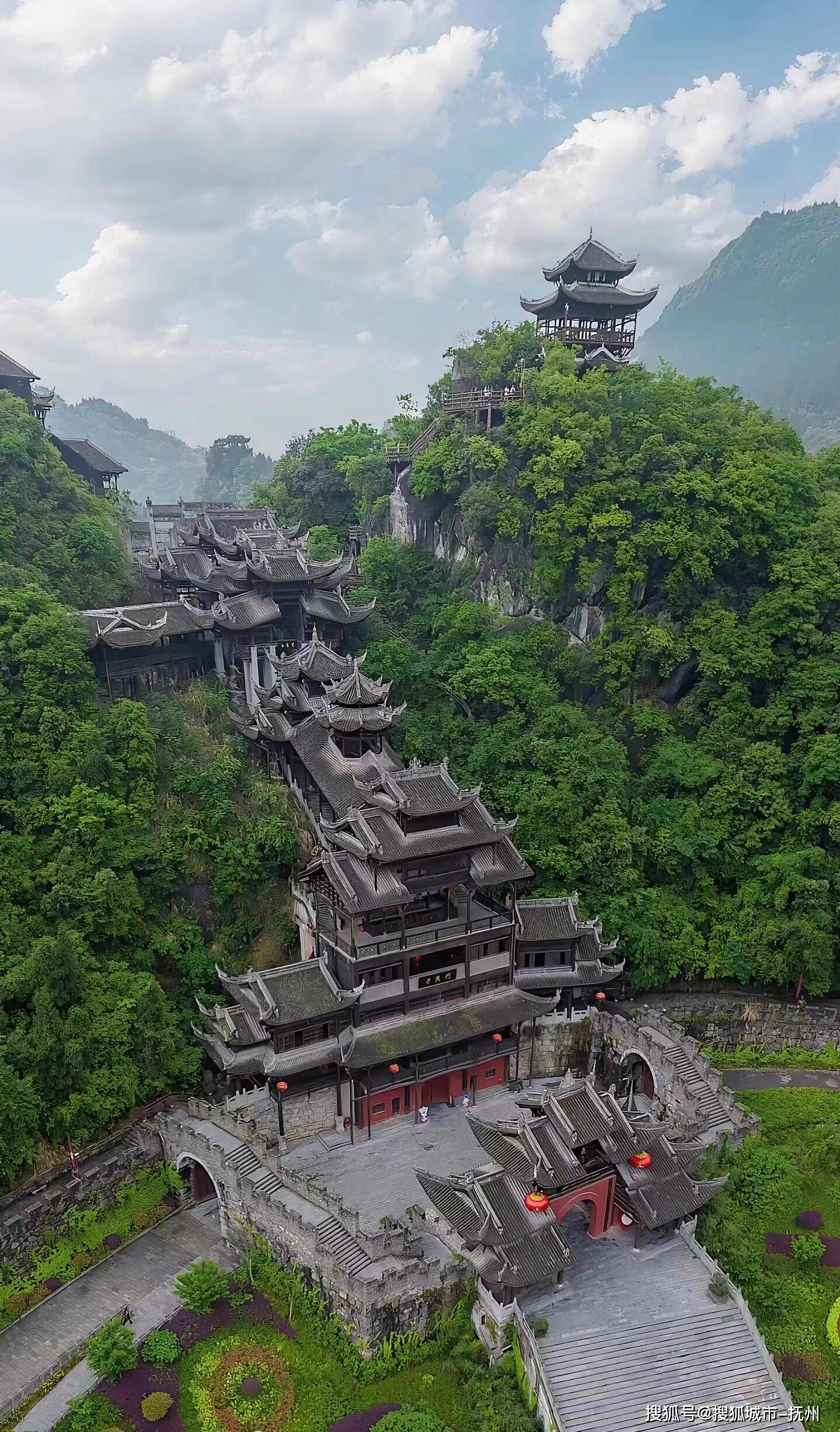重庆旅游四天推荐怎么玩,重庆参团导游联系方式,真实分享