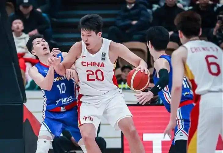 中国男篮vs关岛！首发五虎被曝！姚明下课后首战，再见易建联