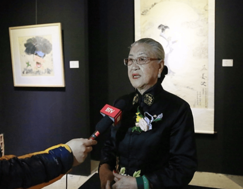 耿莹婚姻破碎,晚年控诉丈夫:他认为无法沾到我家的光