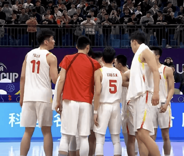 12人上场12人得分，郭家军太强！杨瀚森化身姚明，NBA看见了吗？
