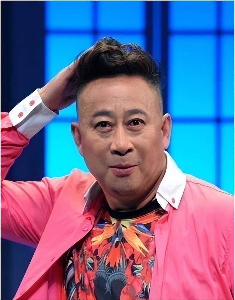 上海滑稽演员龚仁龙现状变化好大,网友直呼瘦了好多