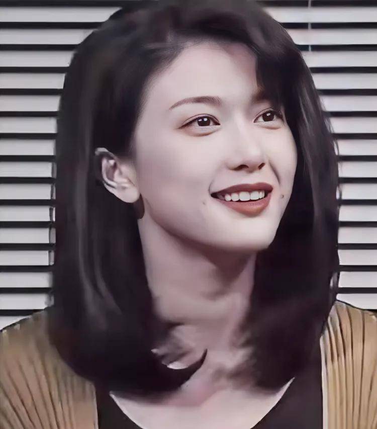 日本昭和年代的十位美人女星,每一位都有独特的风采和韵味!