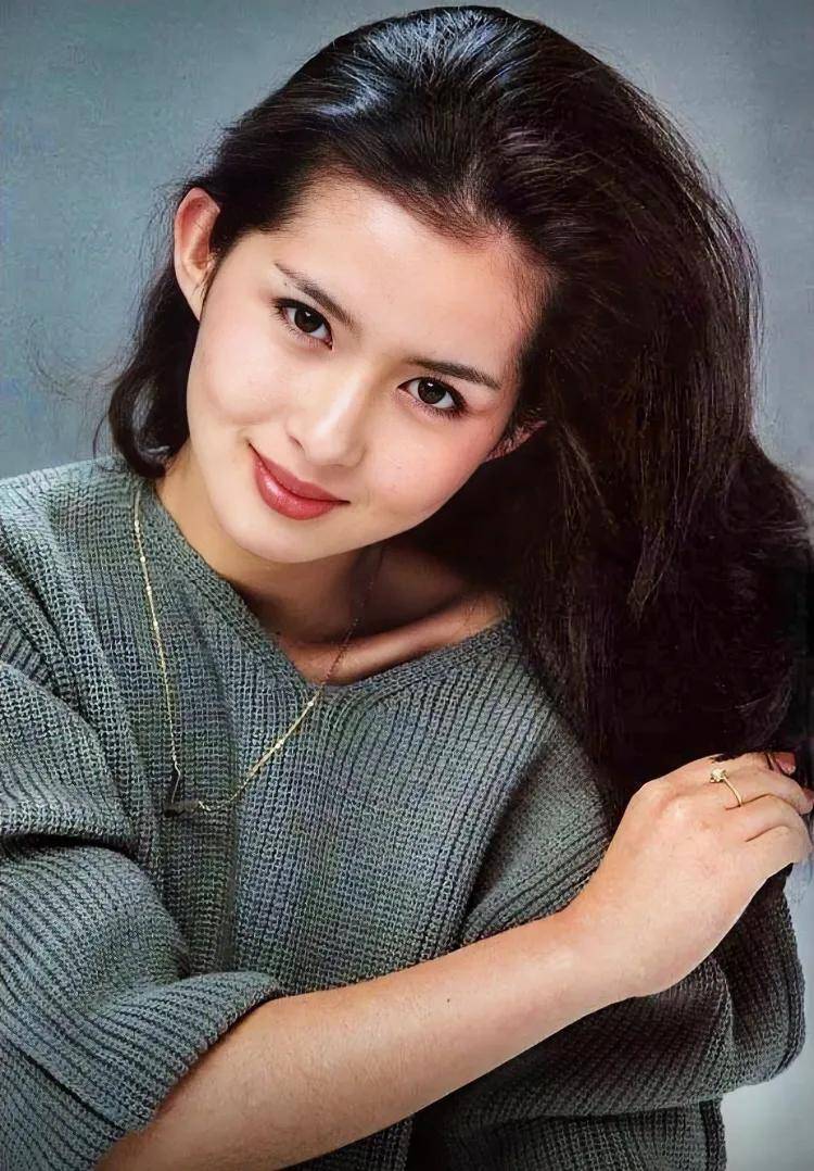 日本昭和年代的十位美人女星,每一位都有独特的风采和韵味!