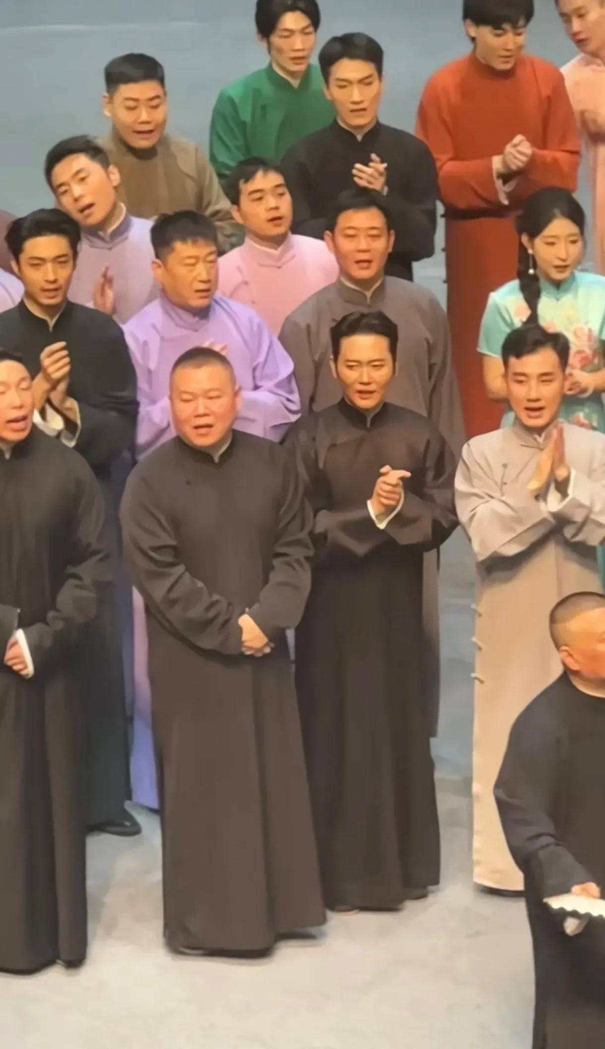 看看"纲丝节"就知道了_郭德纲_相声_事儿