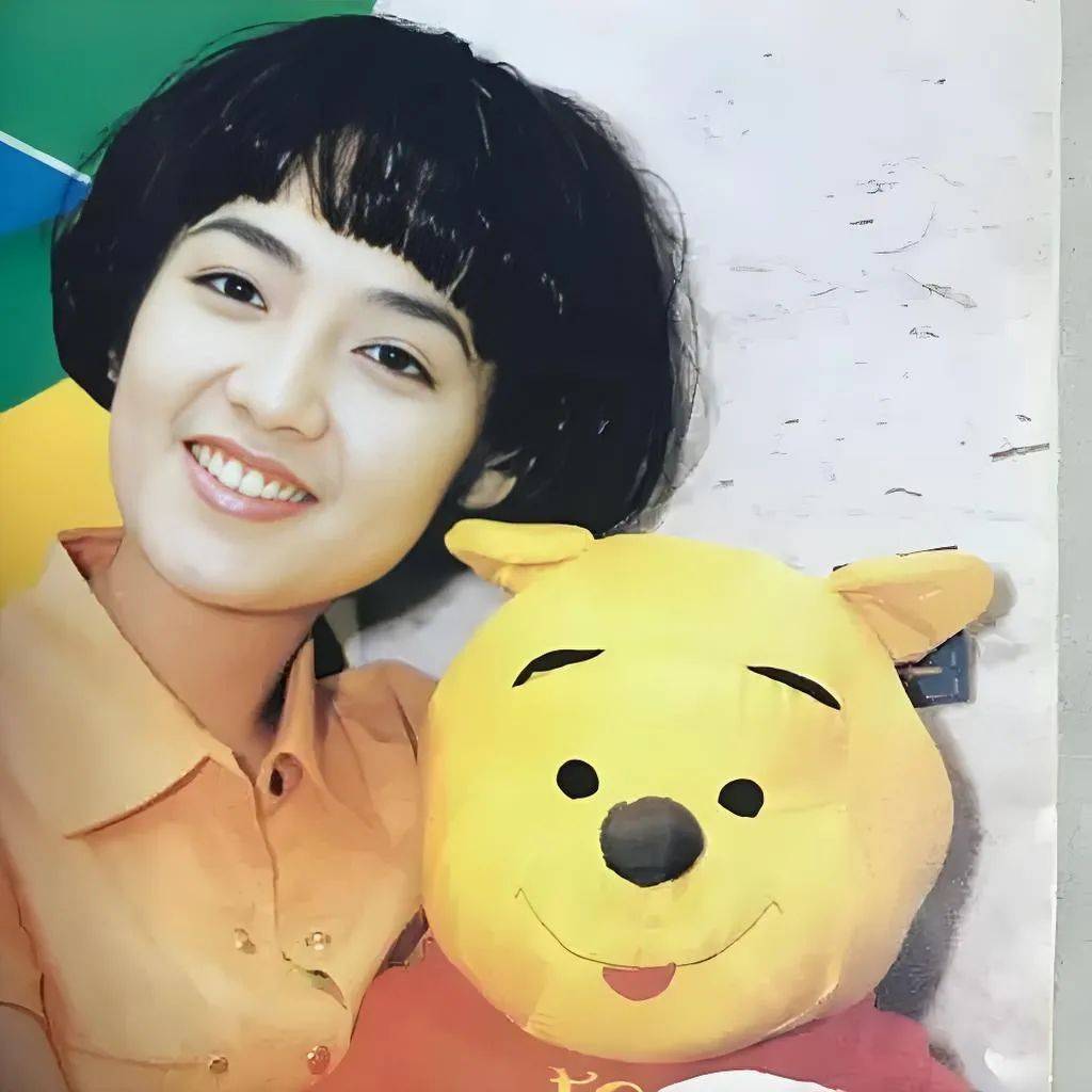 47岁范晓萱近照,身材发福认不出,网友:子宫切了16年,不婚不育,她真的