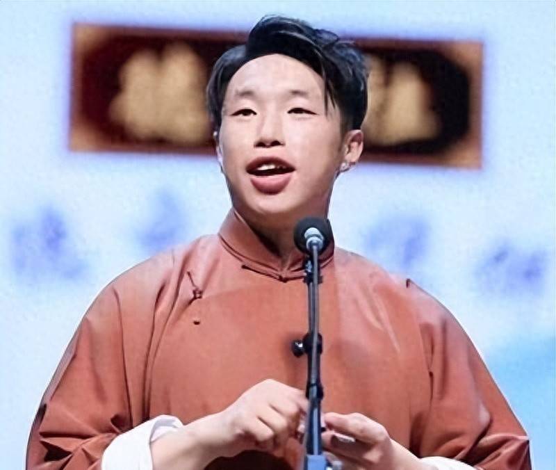 烧饼升德云社副总!地位超过栾云平惹争议,网友:德云坐等关门_管理_相声_演出