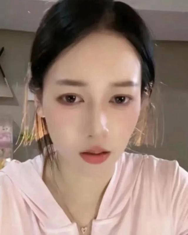 击剑冠军秦雪的网红之路_转型_吴柳芳_退役