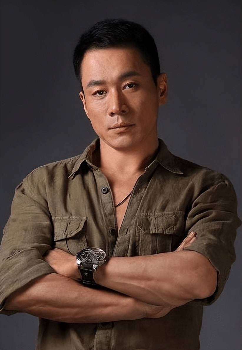 两回拒绝潘金莲王思懿,守护患癌发妻"武松"丁海峰有情有义