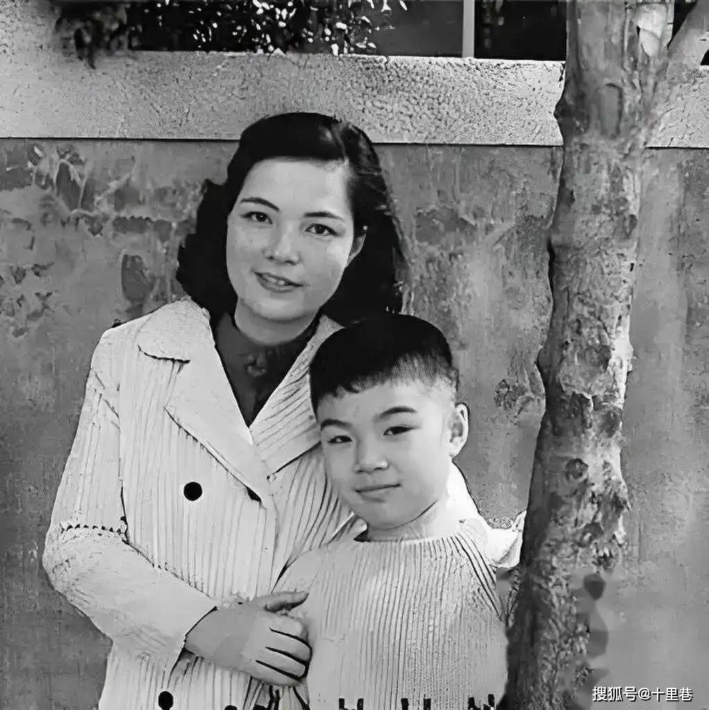 琼瑶丈夫的前妻说琼瑶:"跑到原配面前半裸着耀武扬威"_平鑫涛_林婉珍