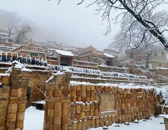 纵赏冬日美景，畅享滑雪激情 一起来铜川沉浸式体验冰雪旅游的魅力