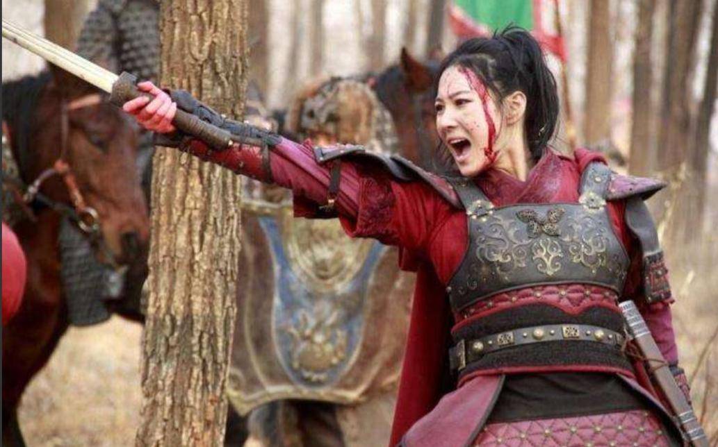 杨家12寡妇各个下场凄凉,女将穆桂英万箭穿心,只有一人平安归来