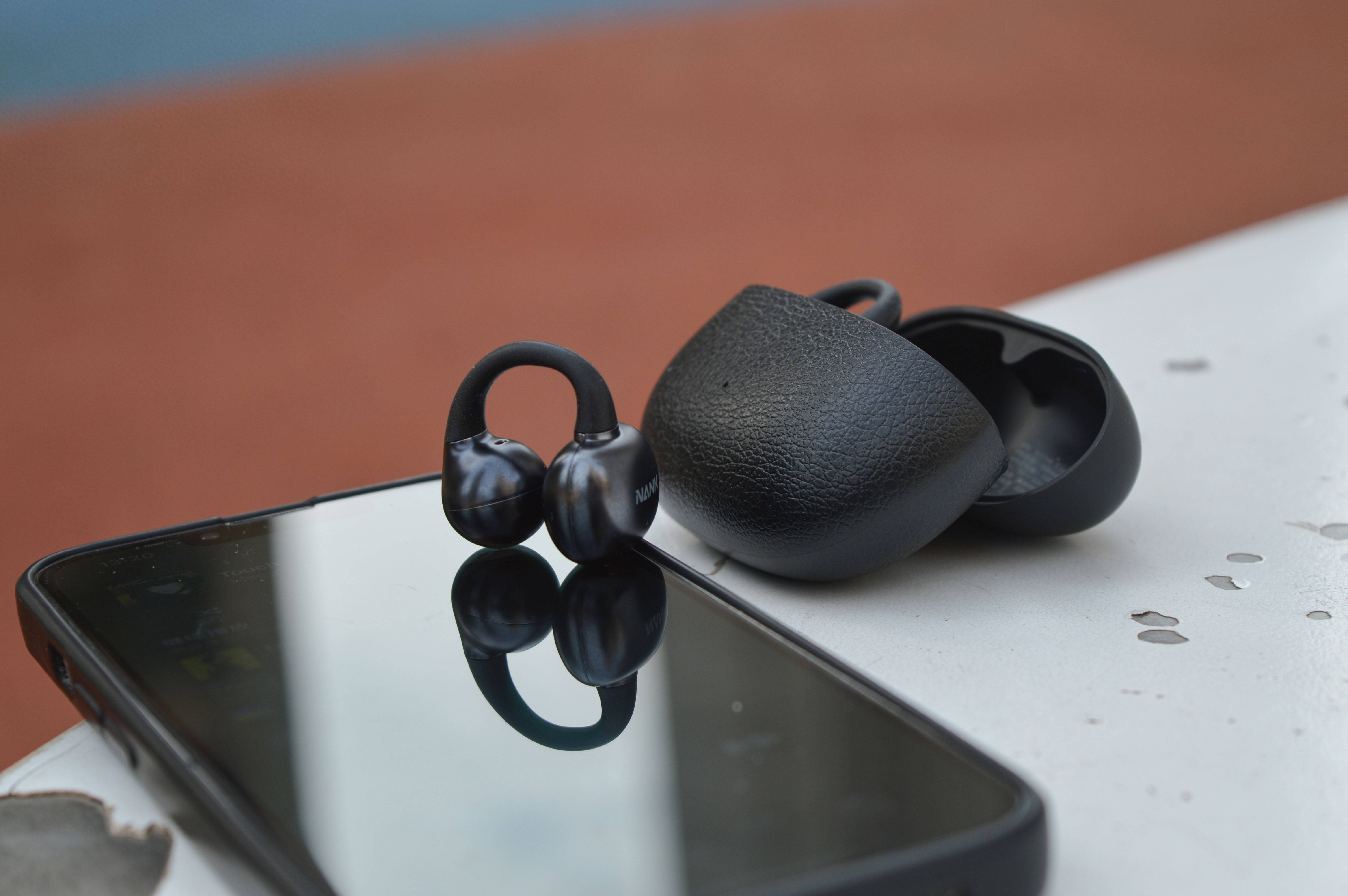 轻盈牢靠,佩戴舒适:nank南卡clip super耳夹式蓝牙耳机体验