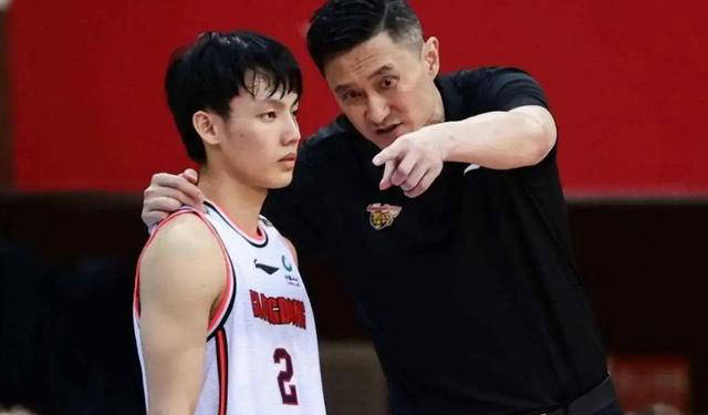 广东男篮备战复仇！莱斯缺席，徐杰吉伦沃特领军对抗江苏男篮