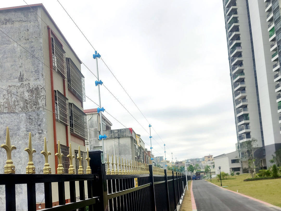 ailifu艾礼富脉冲电子围栏在某小区周界安防系统应用案例