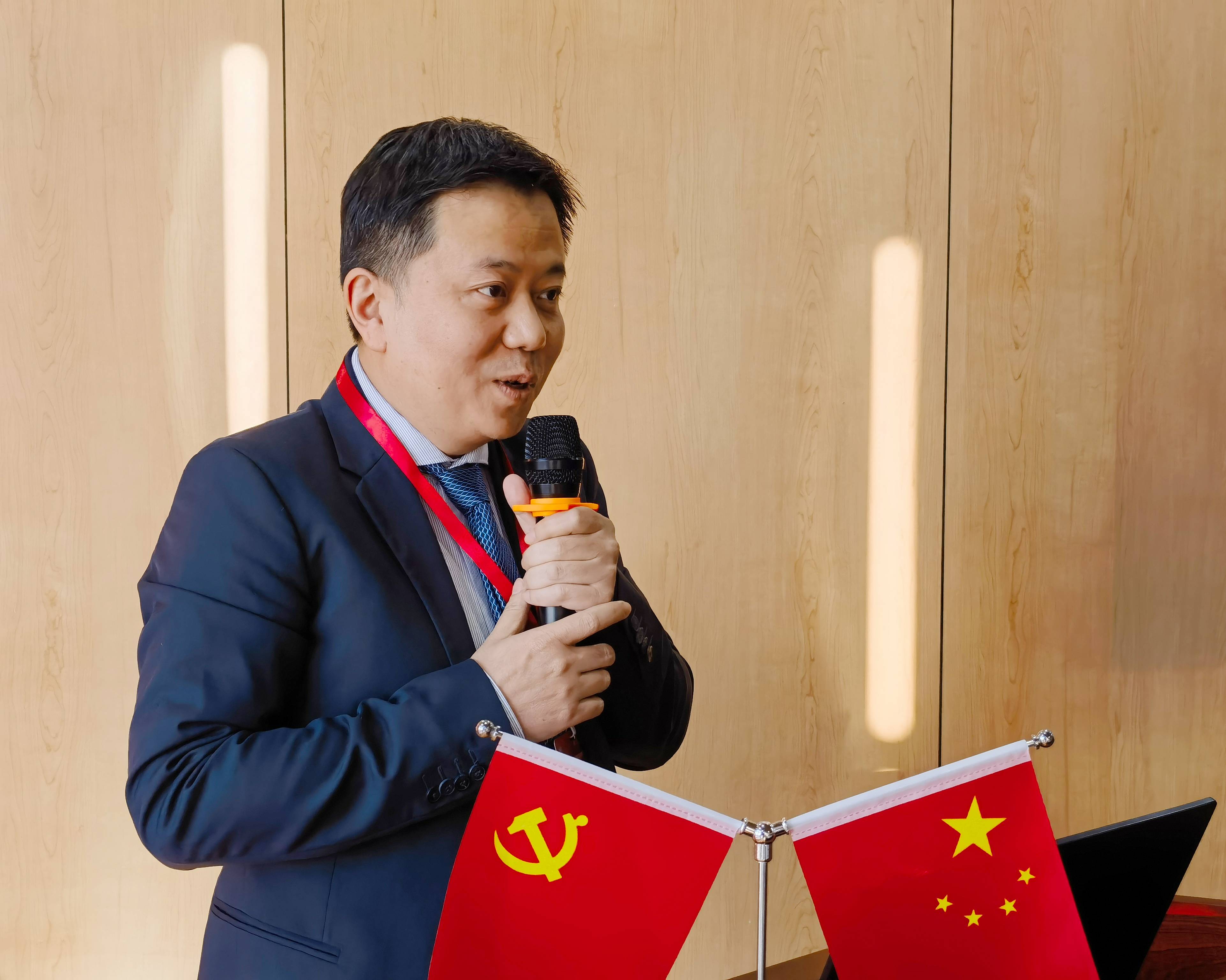 包含北京大学肿瘤医院热门科室名医黄牛挂号的词条