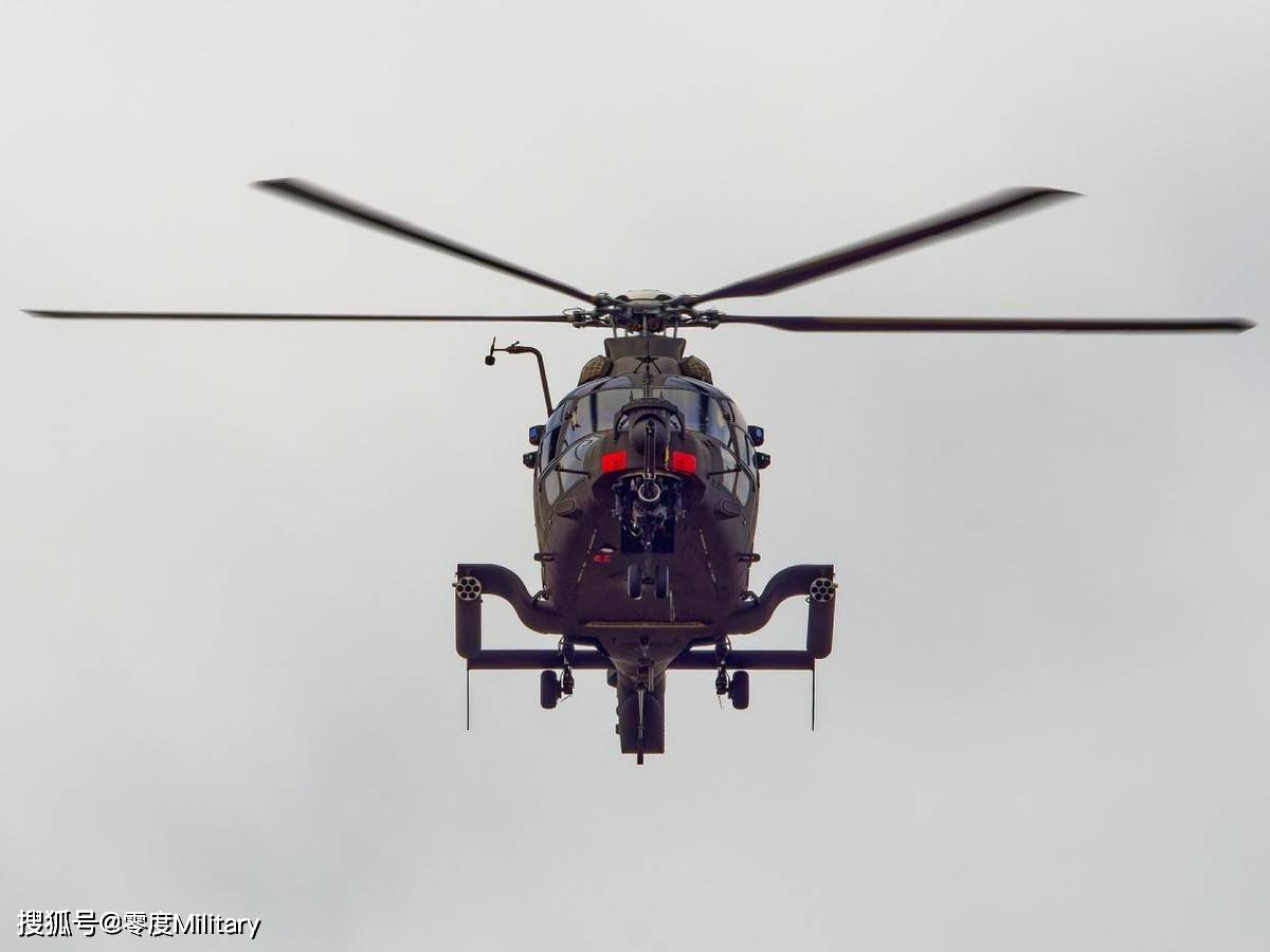 🚨🇺🇸 阿帕奇直升机在华盛顿JBLM 附近坠毁，2名机组人员遇难昨晚，位于刘易斯-麦科德联合基地（Joint Base  Lewis-McChord, JBLM）的格雷陆军机场失去了与隶属第16战斗航空旅的一架, image size:1200x900