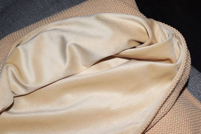 科技与舒适的完美融合 酷轻松石墨烯多功能发热披肩盖毯