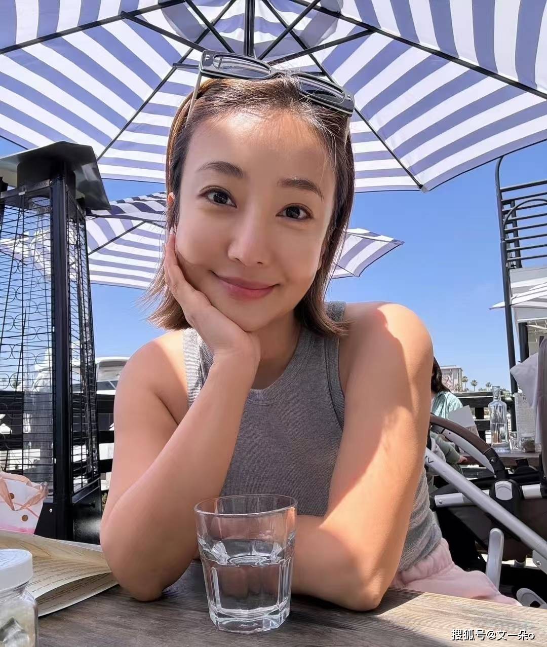 张颂文风波后续慈善人设也崩塌了评论区两边倒