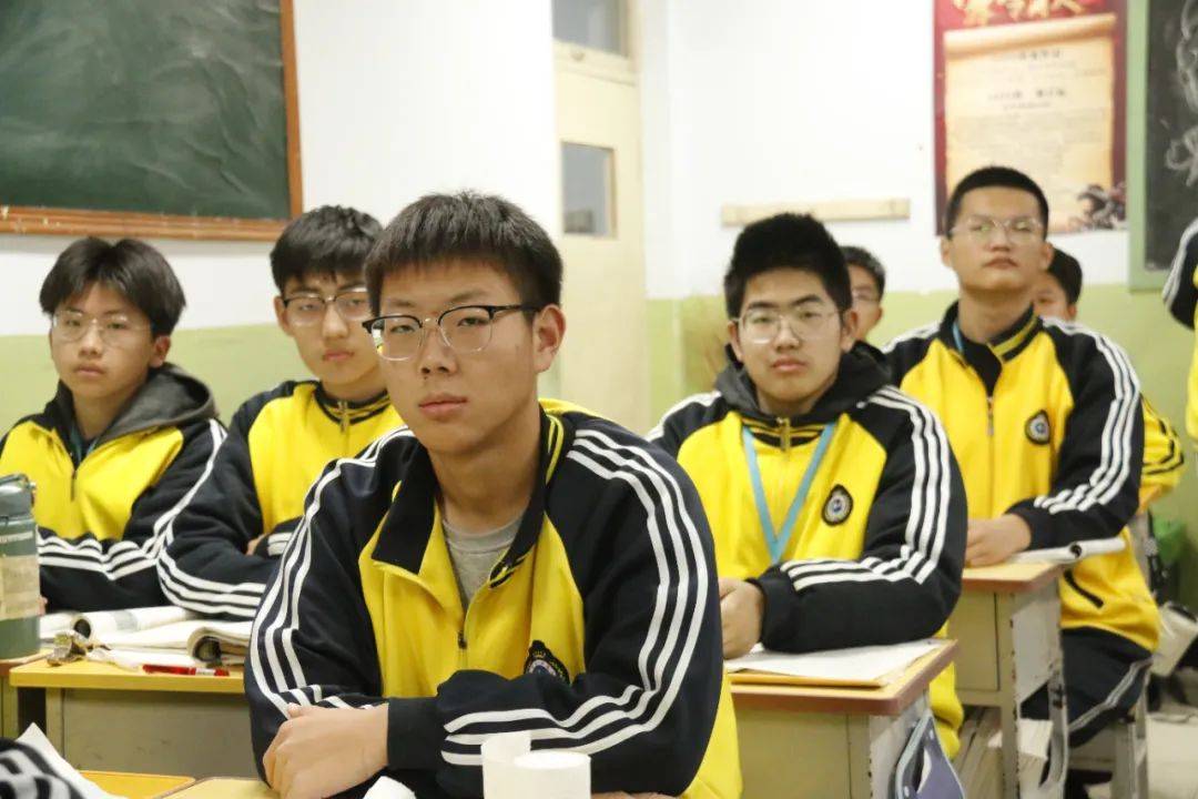 厚植家国情怀,践行青春担当——衡水市第十四中学组织开展爱国主义