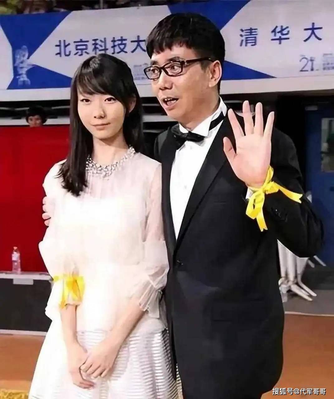 著名演员范明:我这辈子最正确的决定,就是娶了大6岁的二婚妻子