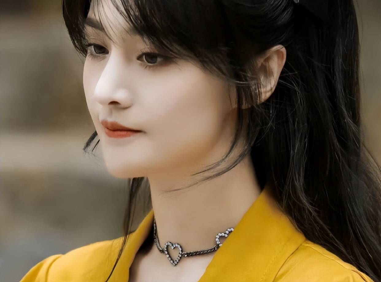 33岁郑爽美国近况曝光 ! 给5岁女儿庆生太寒酸 , 更悲哀的还有这2件事