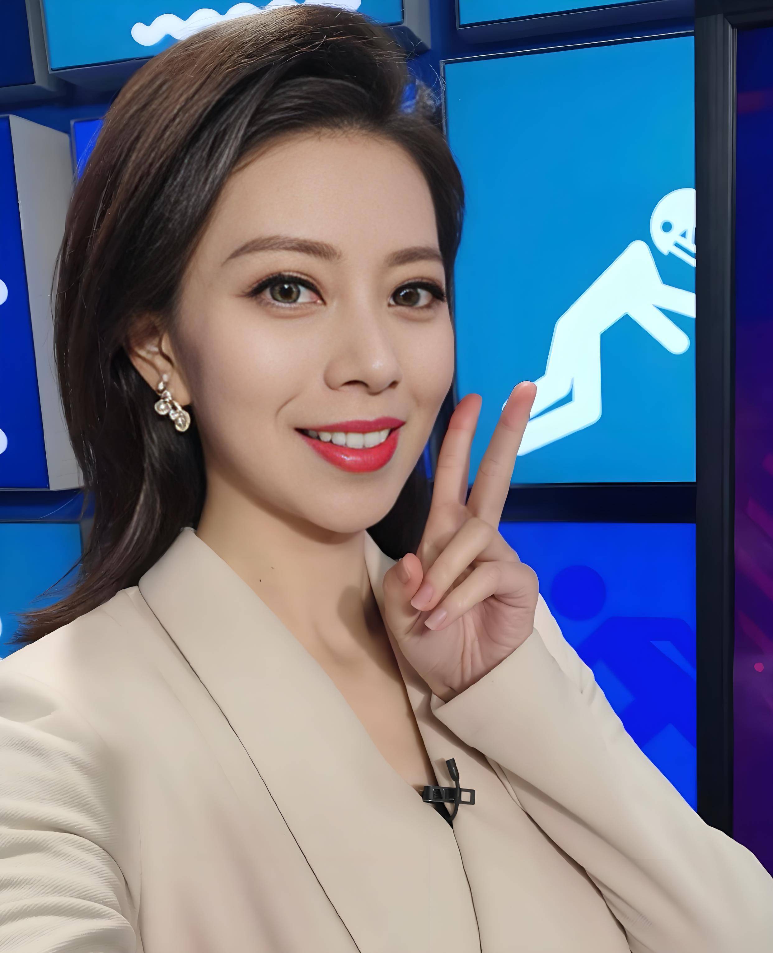 广东体育频道七大美女主持人:郑怡退休,赵天消失,央金成新一姐