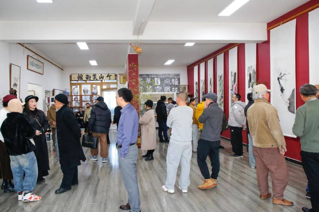 墨殃——个山馆2025新春书画作品展在个山美术馆开幕