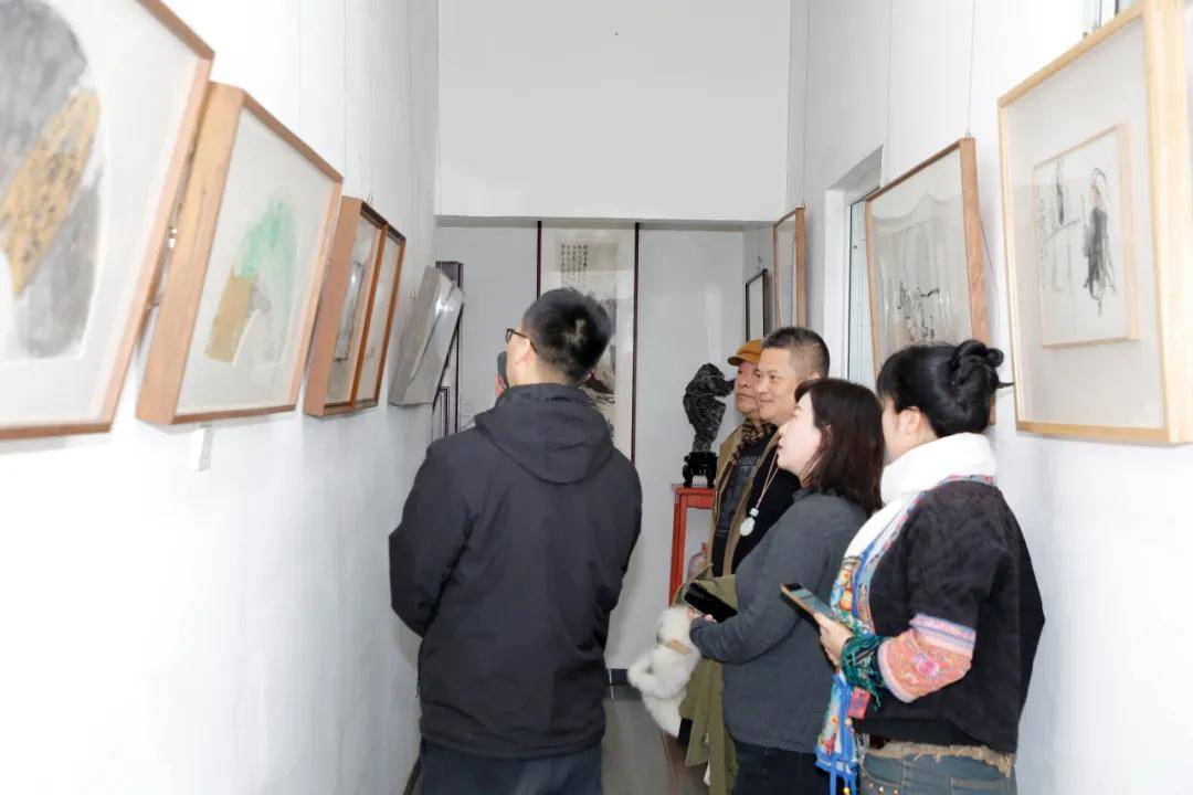 墨殃——个山馆2025新春书画作品展在个山美术馆开幕