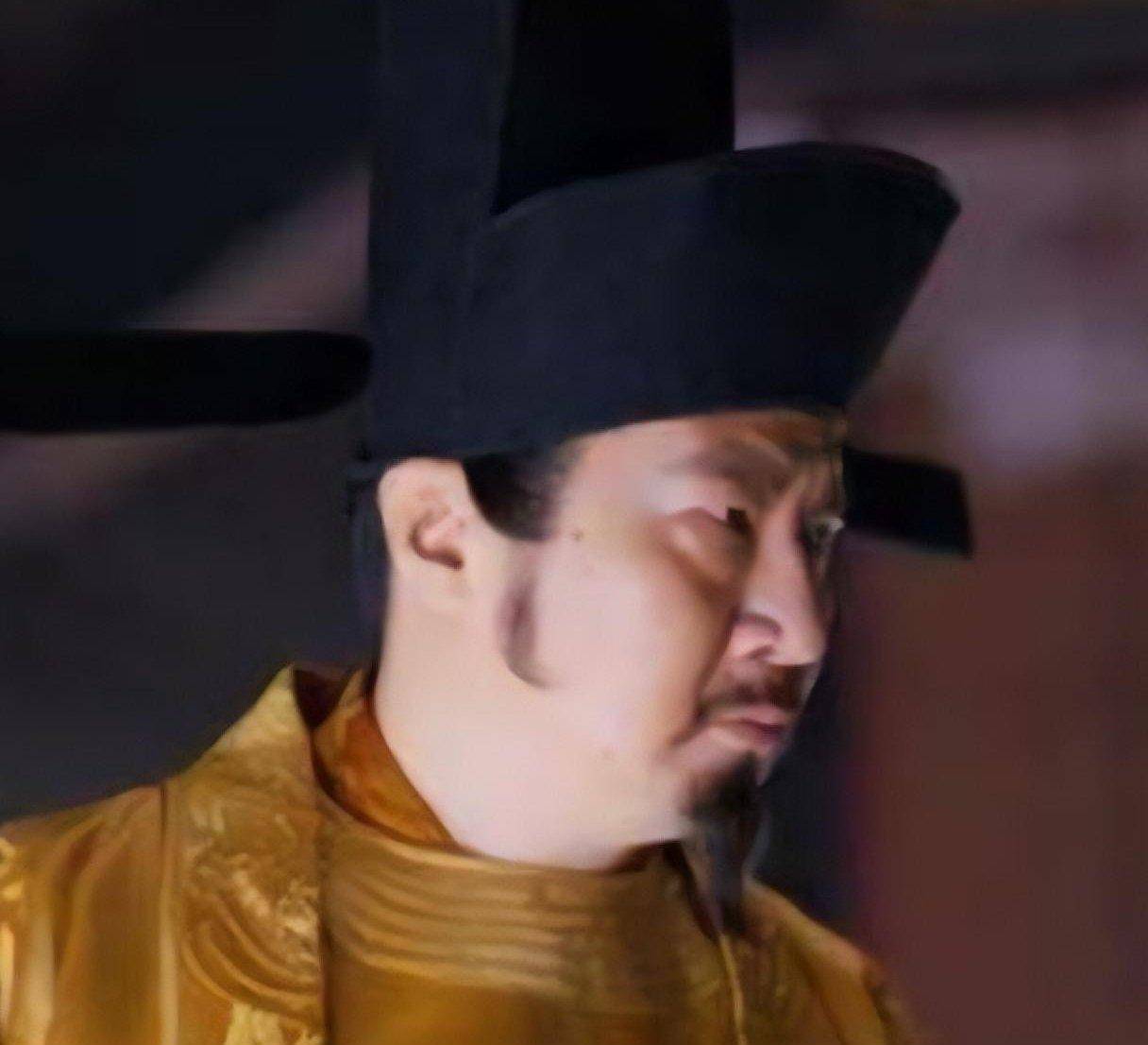 历史上最谦虚的皇帝：不称朕，不宠后宫之女，甚至连龙椅也不坐_张邦昌_宋钦宗_金人