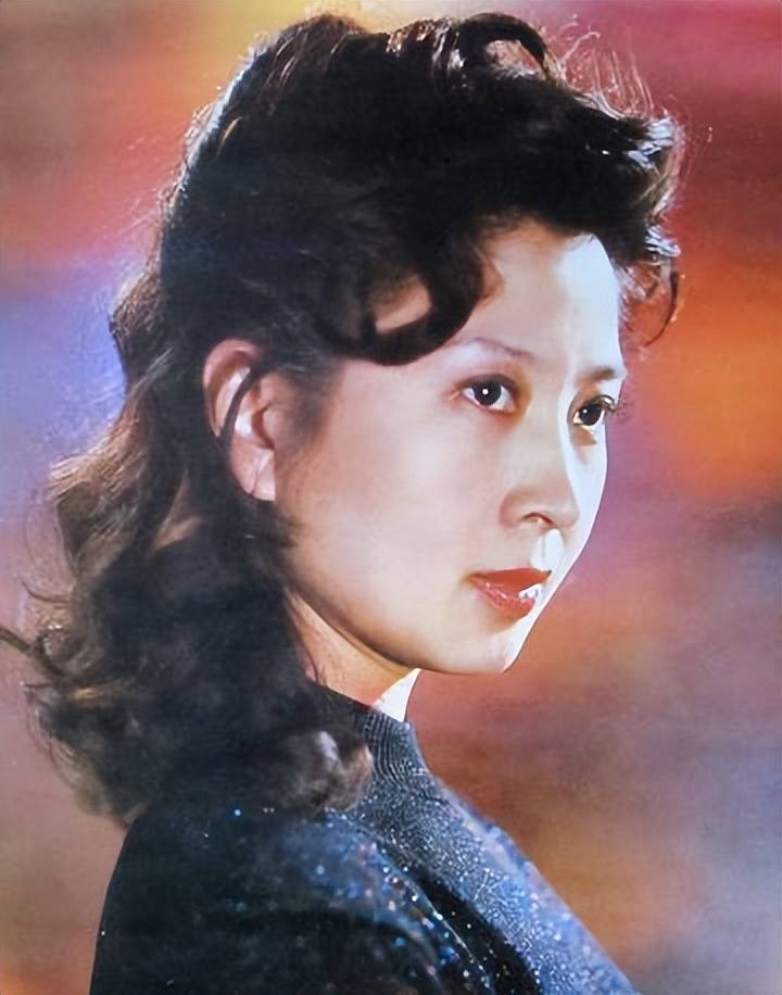 演员吴海燕:我这辈子最正确的决定,就是嫁给了情投意合的师兄