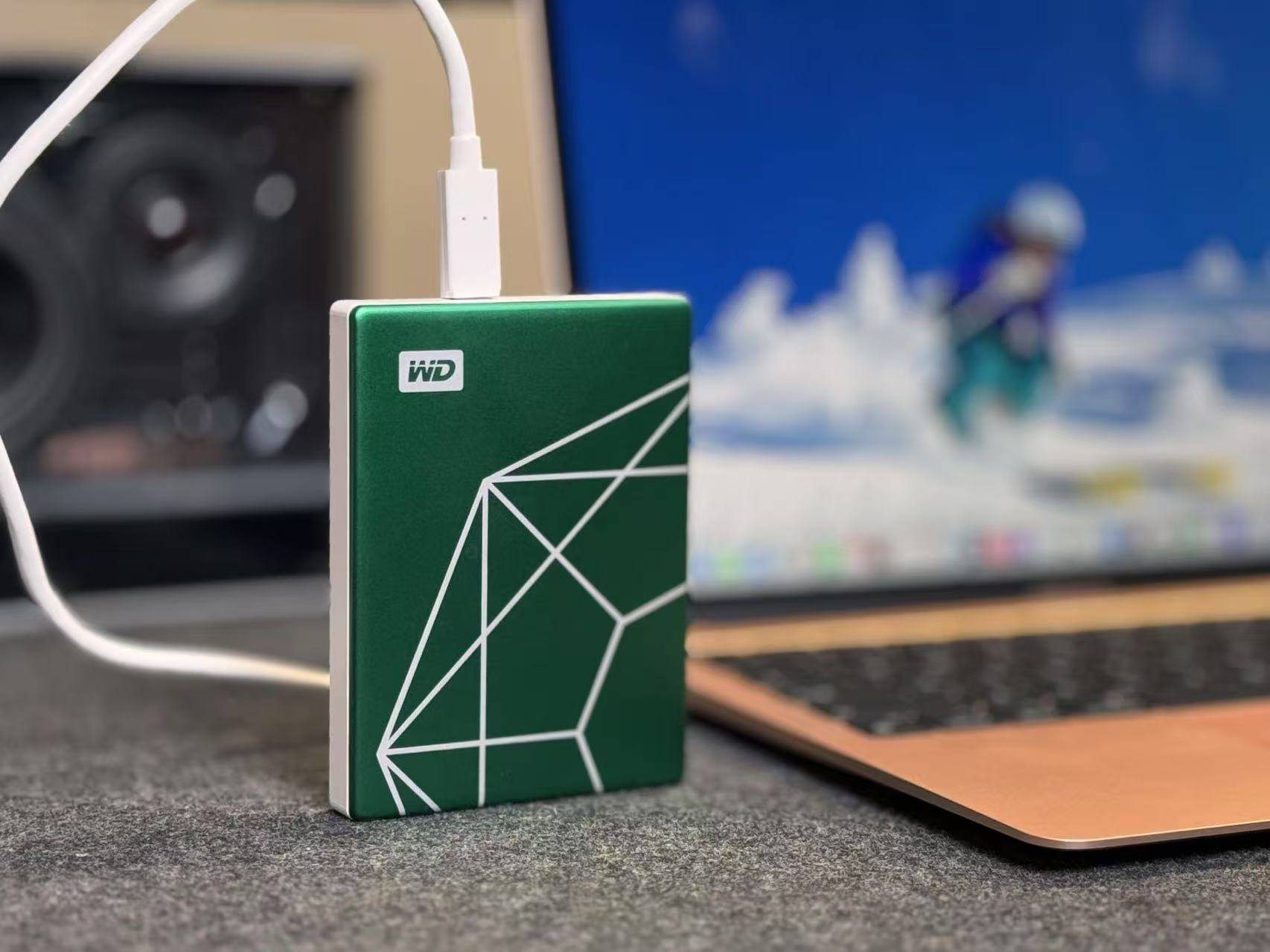 新年送自己的好礼，打工人、学生党都适用的西数My Passport移动硬盘