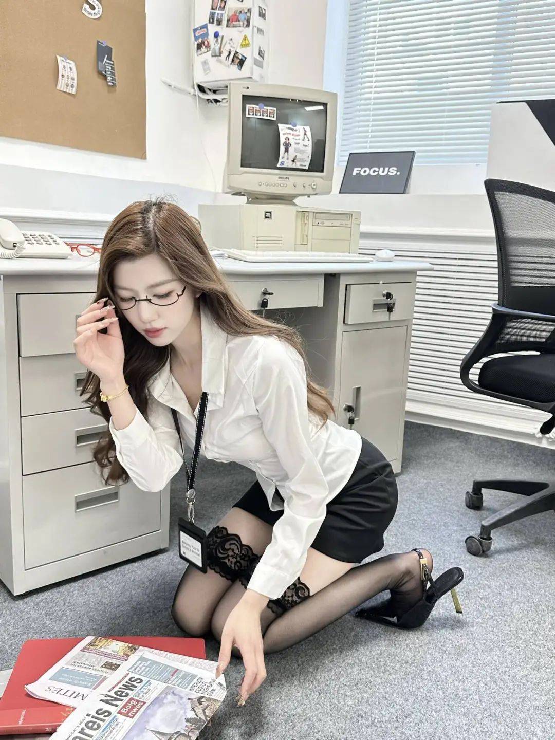 娇妻在办公室迎合上司h