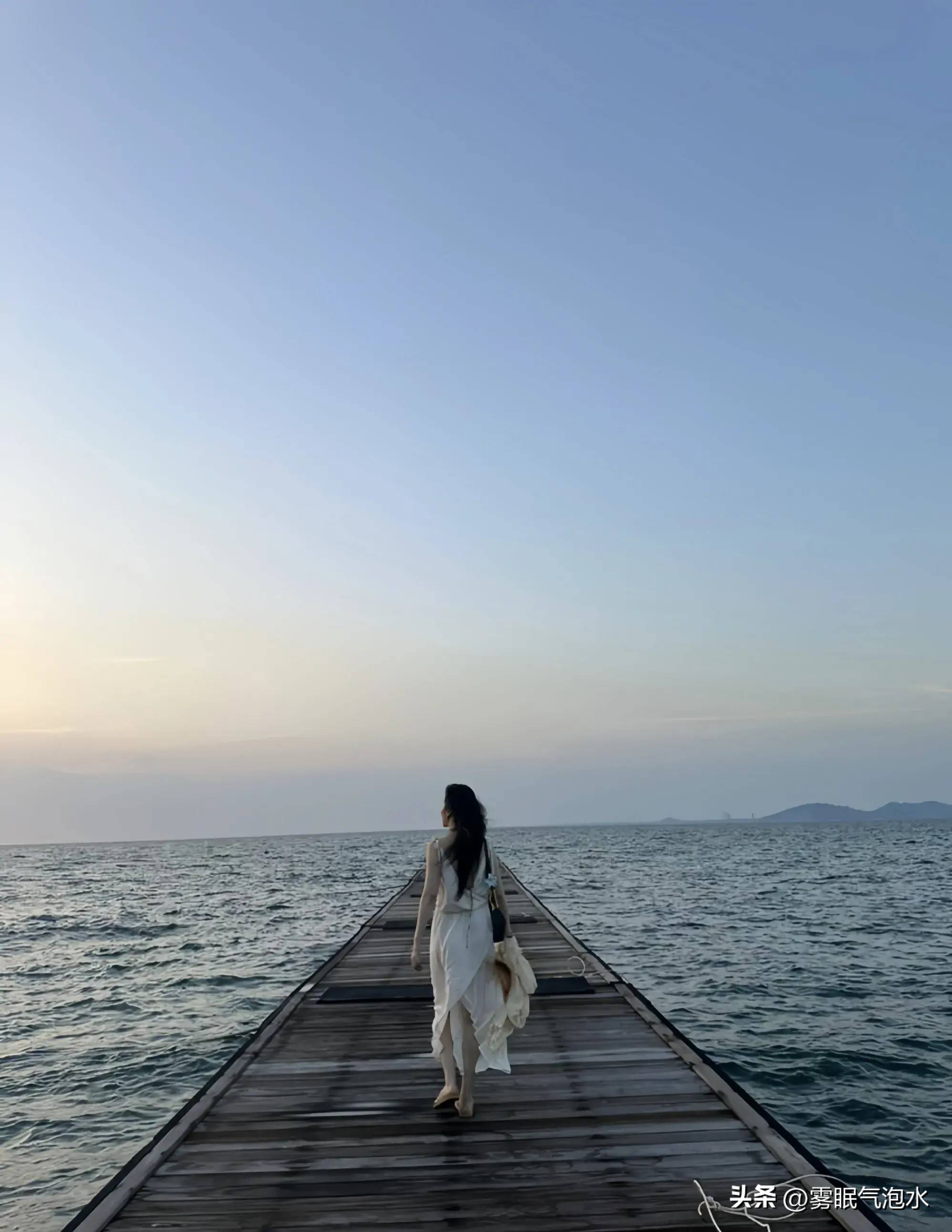 刘亦菲泰国海边美照,怼脸自拍美到窒息,第六张真的绝美!